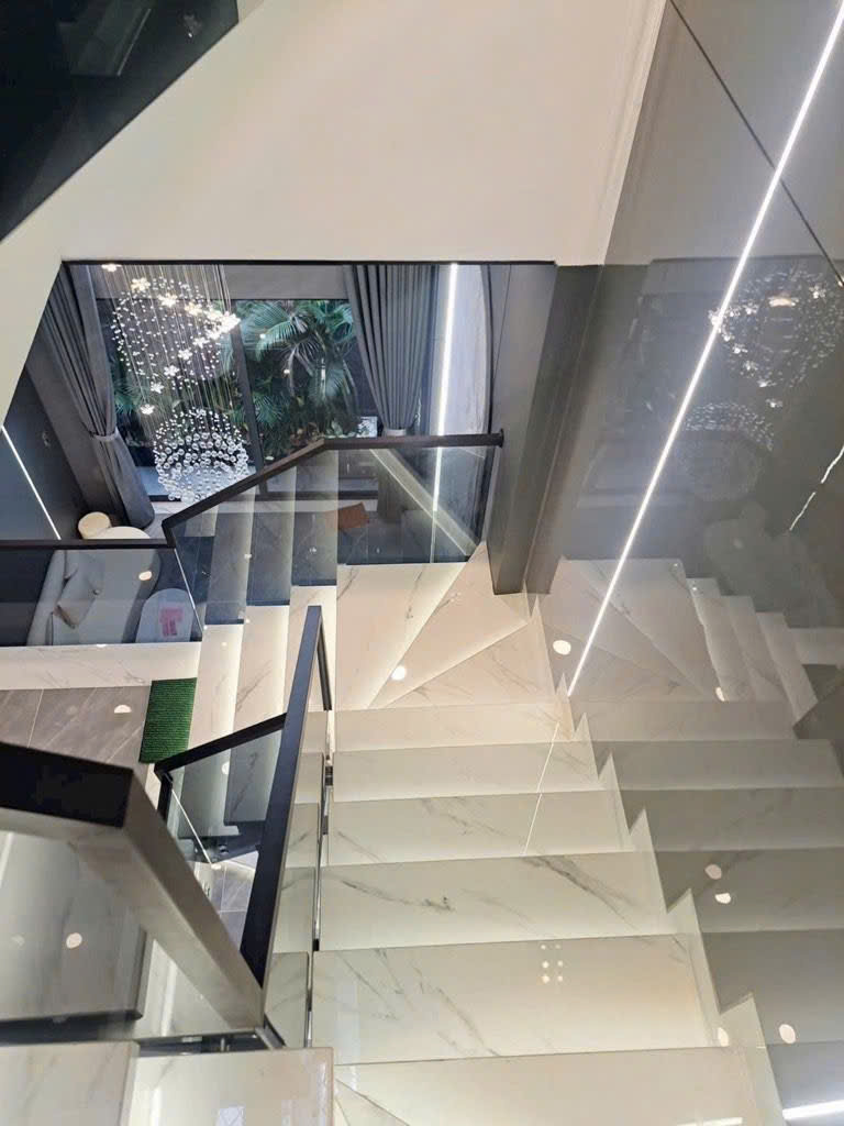 SIÊU PHẨM HXH – NHÀ 5 TẦNG MỚI – THIẾT KẾ HIỆN ĐẠI